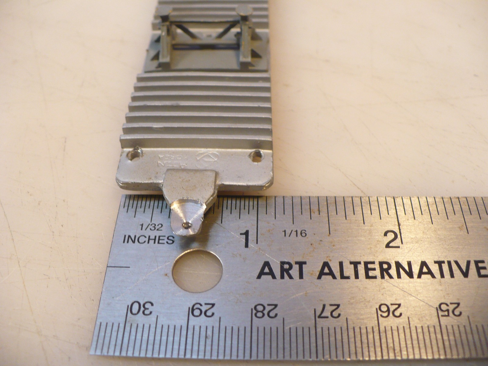 HO Overland RoadRailer Chassis type III U/P