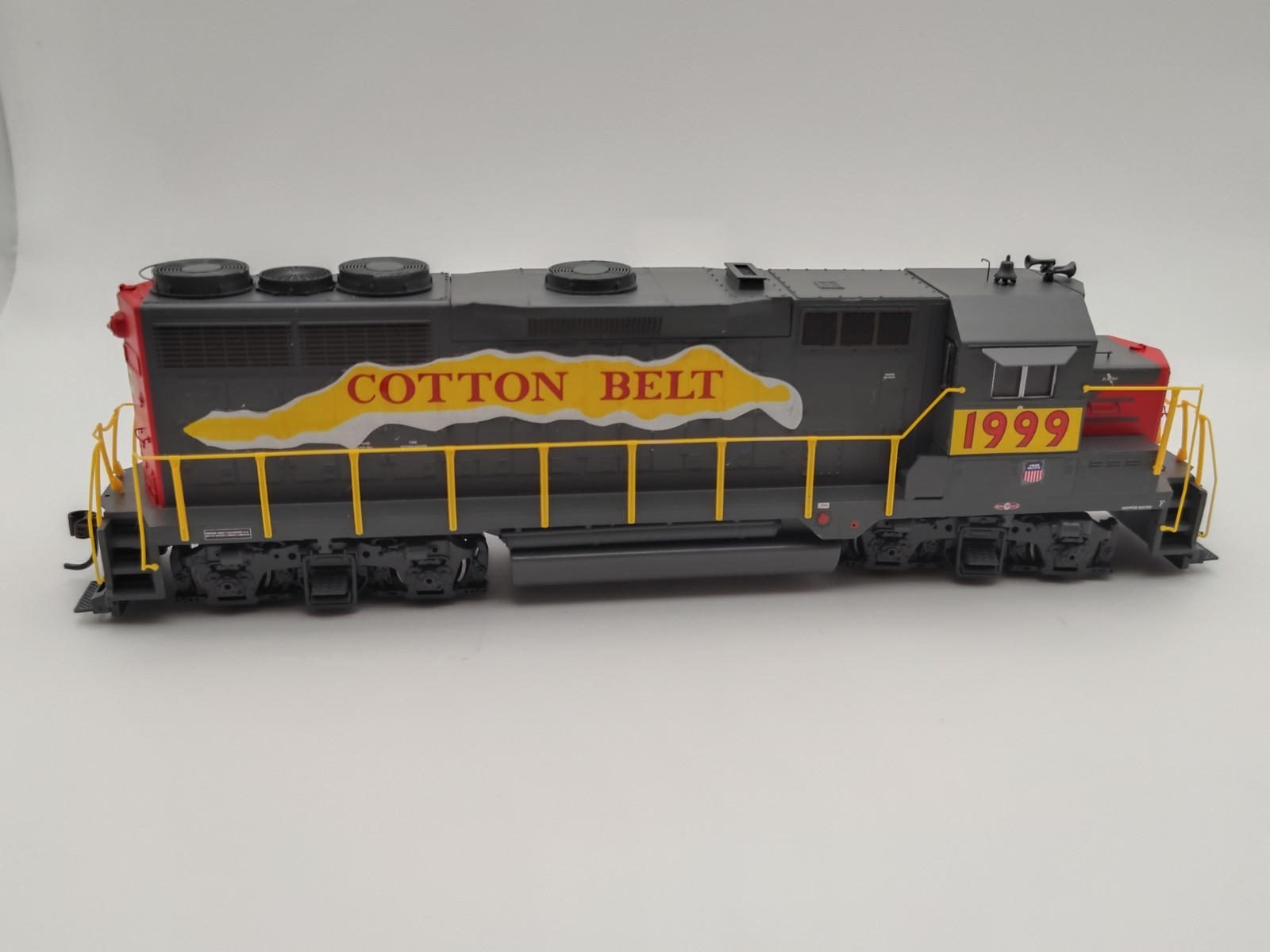 HO Athearn Custom Locomotive Union Pacific Patched Cotton Belt GP35 DCC…
