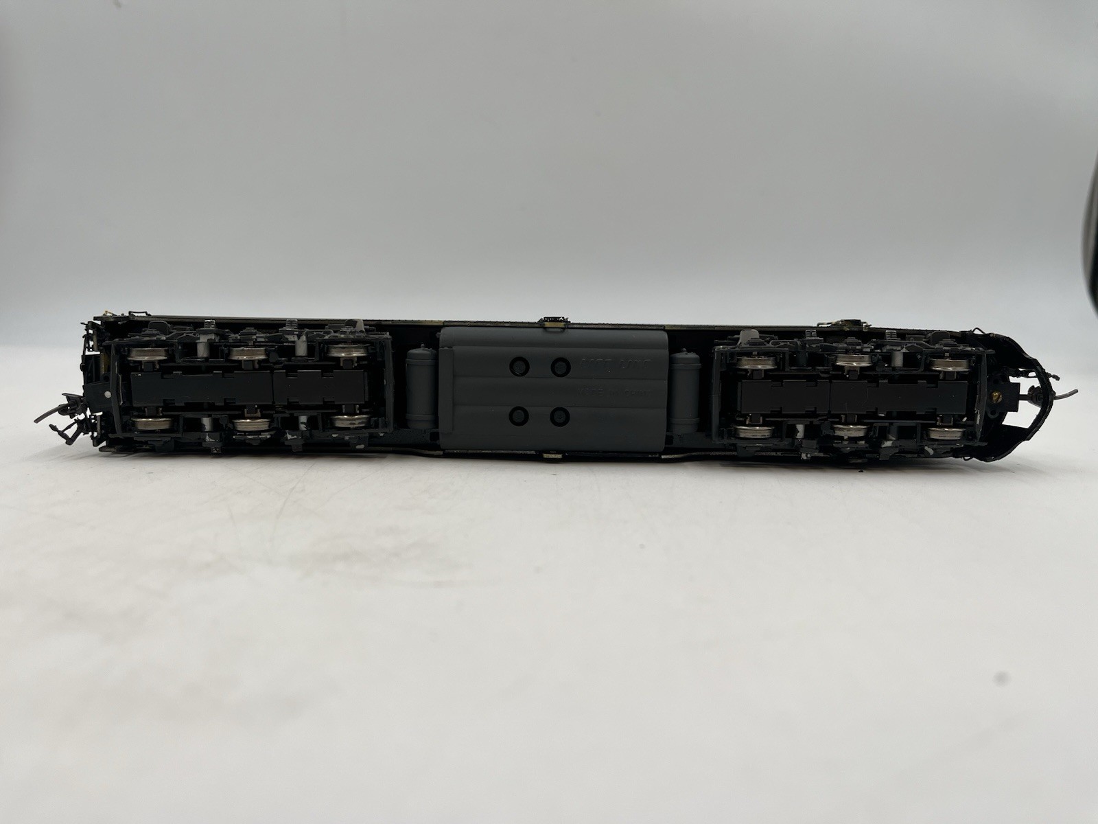 Ho Scale Proto 2000 Series E8/9 Locomotive Brunswick Pennsylvania Railroad #6702
