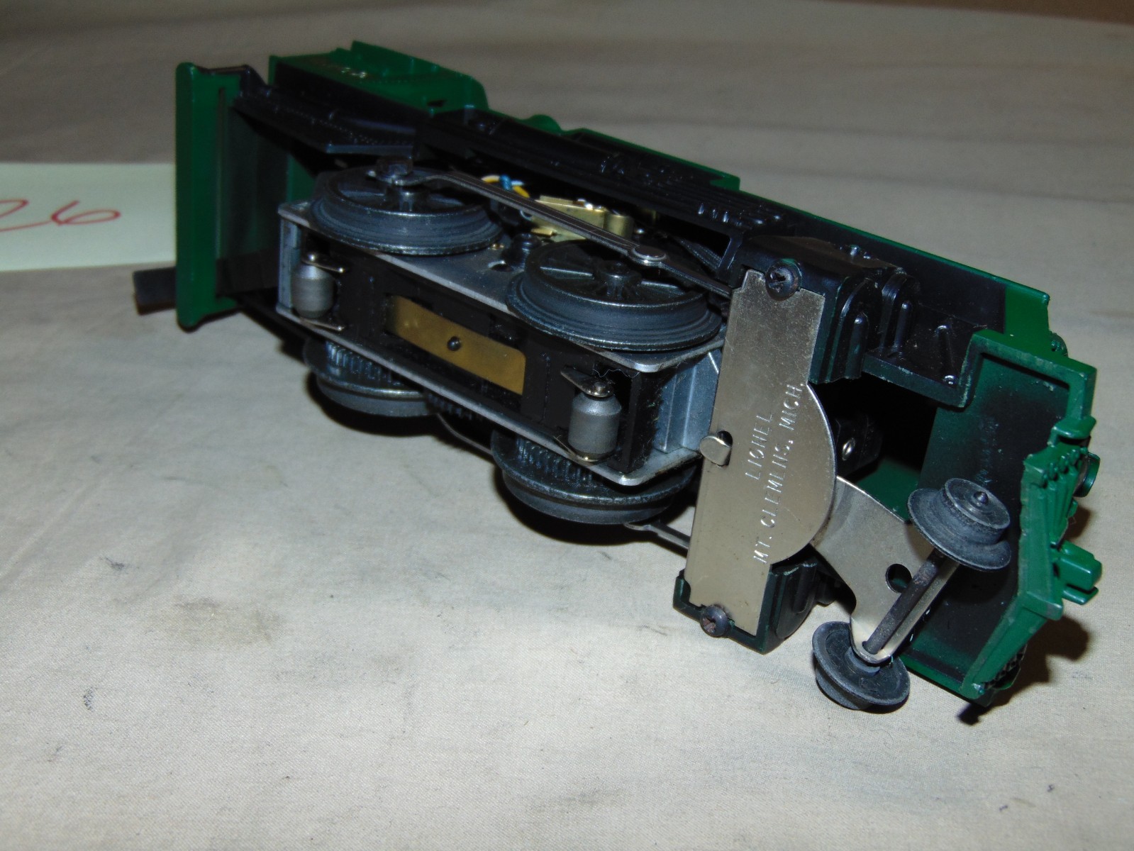 LIONEL O 8302 2-4-0 STEAM ENGINE WITH MANUAL REVERSE #26