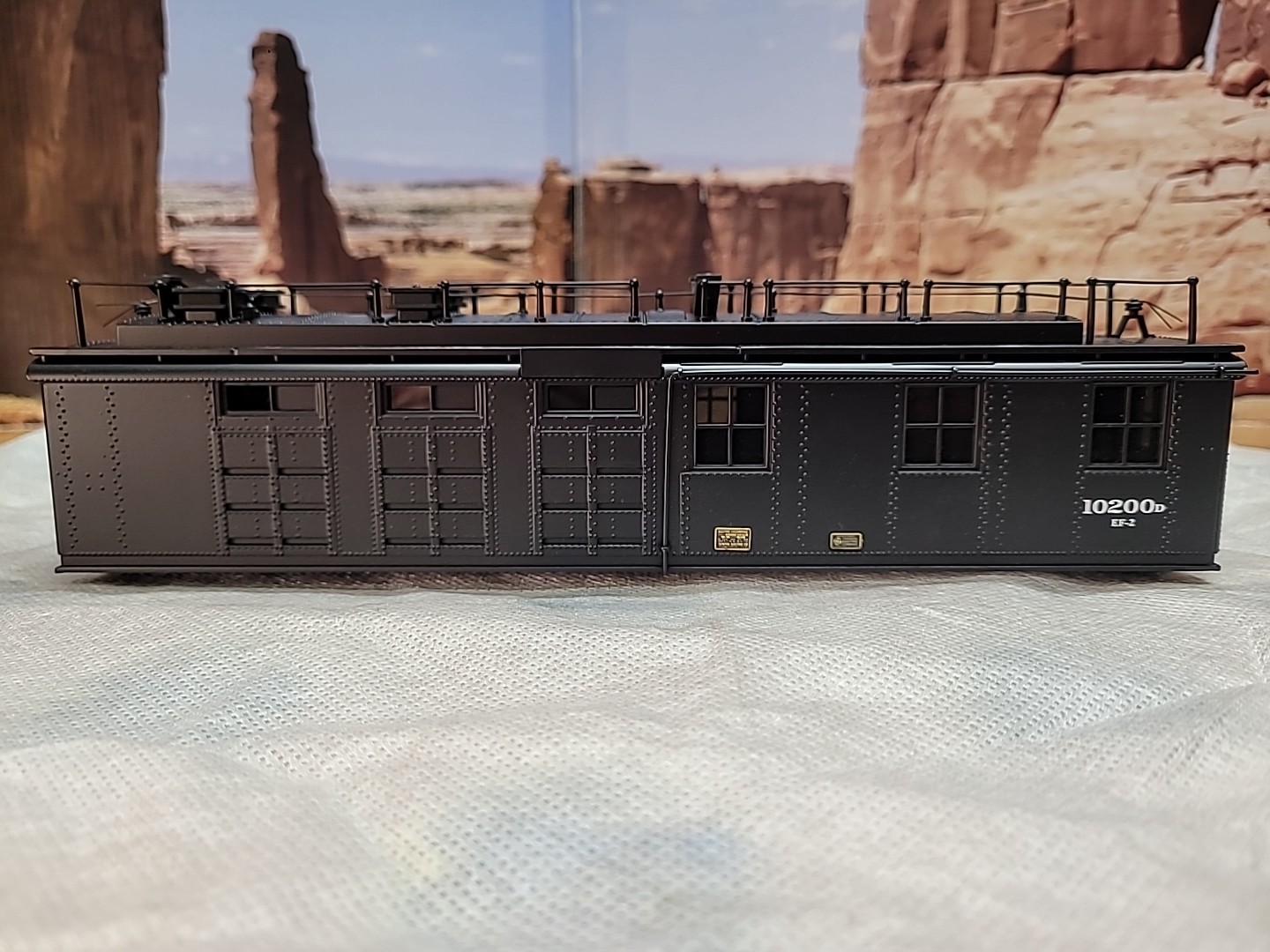 MTH O Gauge Electric Cab EF-2 # 10200D Diecast Shell