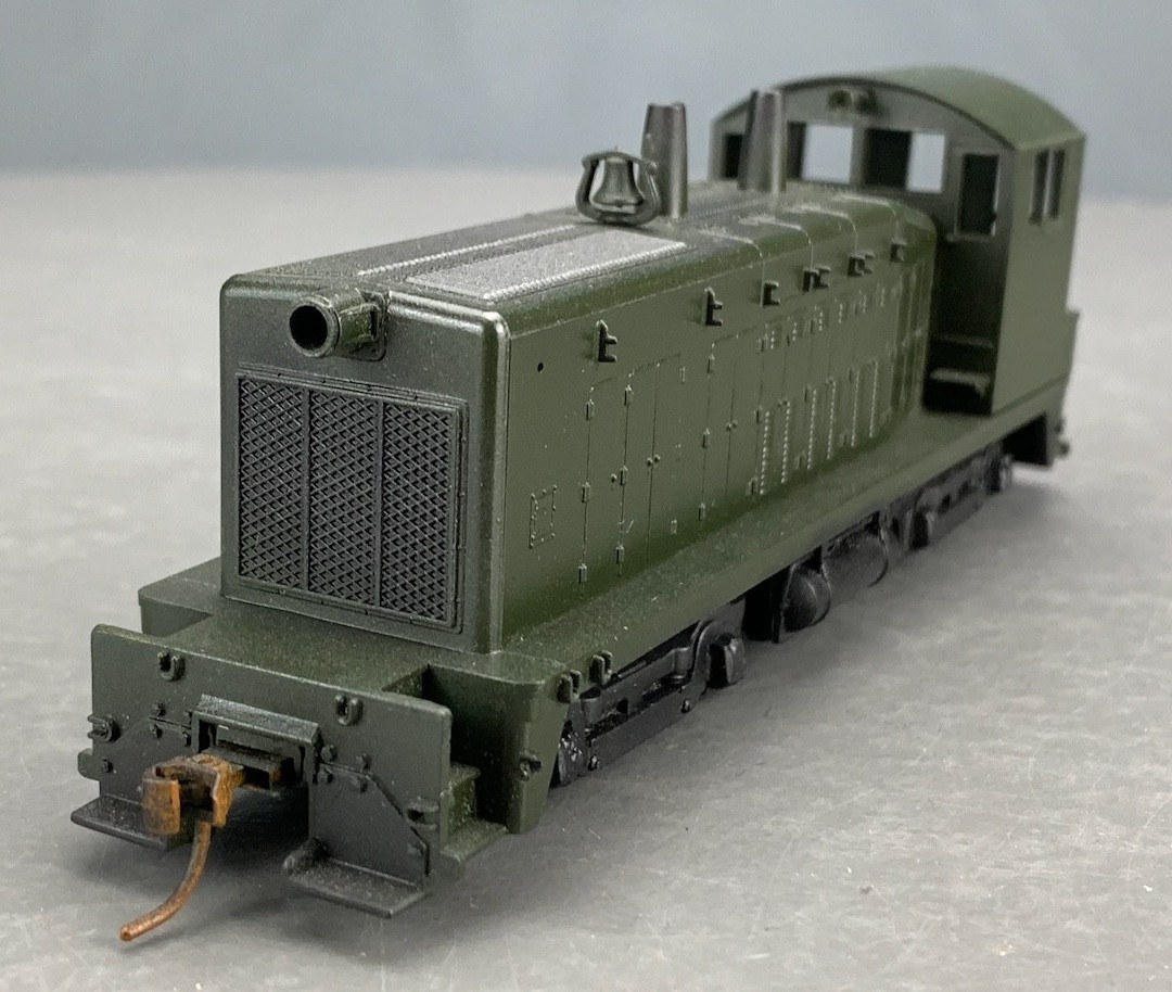 HO Athearn 4058 SW-1500 Diesel Locomotive Green Unlettered Dmy w/KDs HO8527