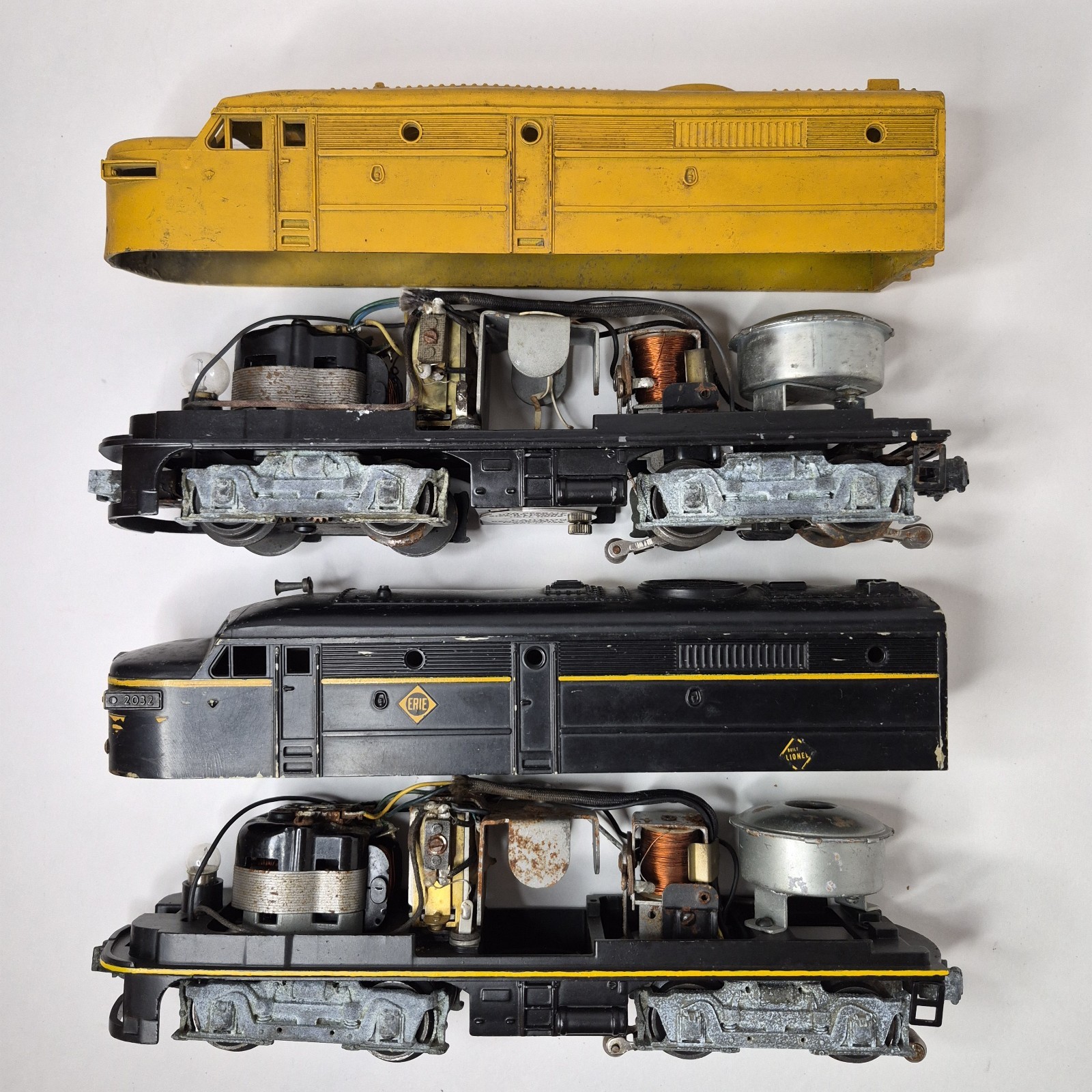 Lionel Post War Alco 2023 2032 Erie Union Pacific Shell Chassis Motor PARTS ONLY