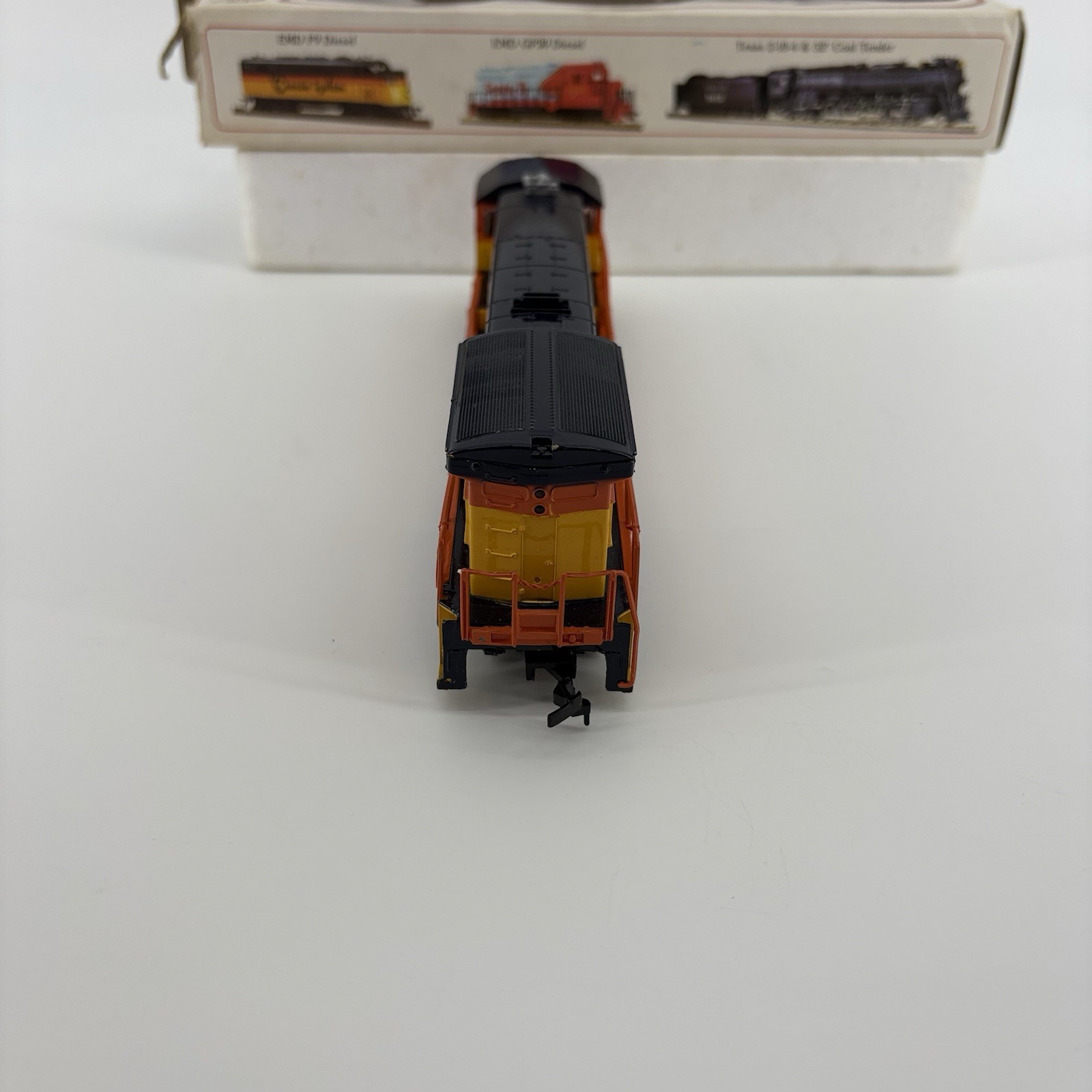 HO Scale Bachmann Chessie System C&O Diesel Locomotive #4127 New Open Box Read!!