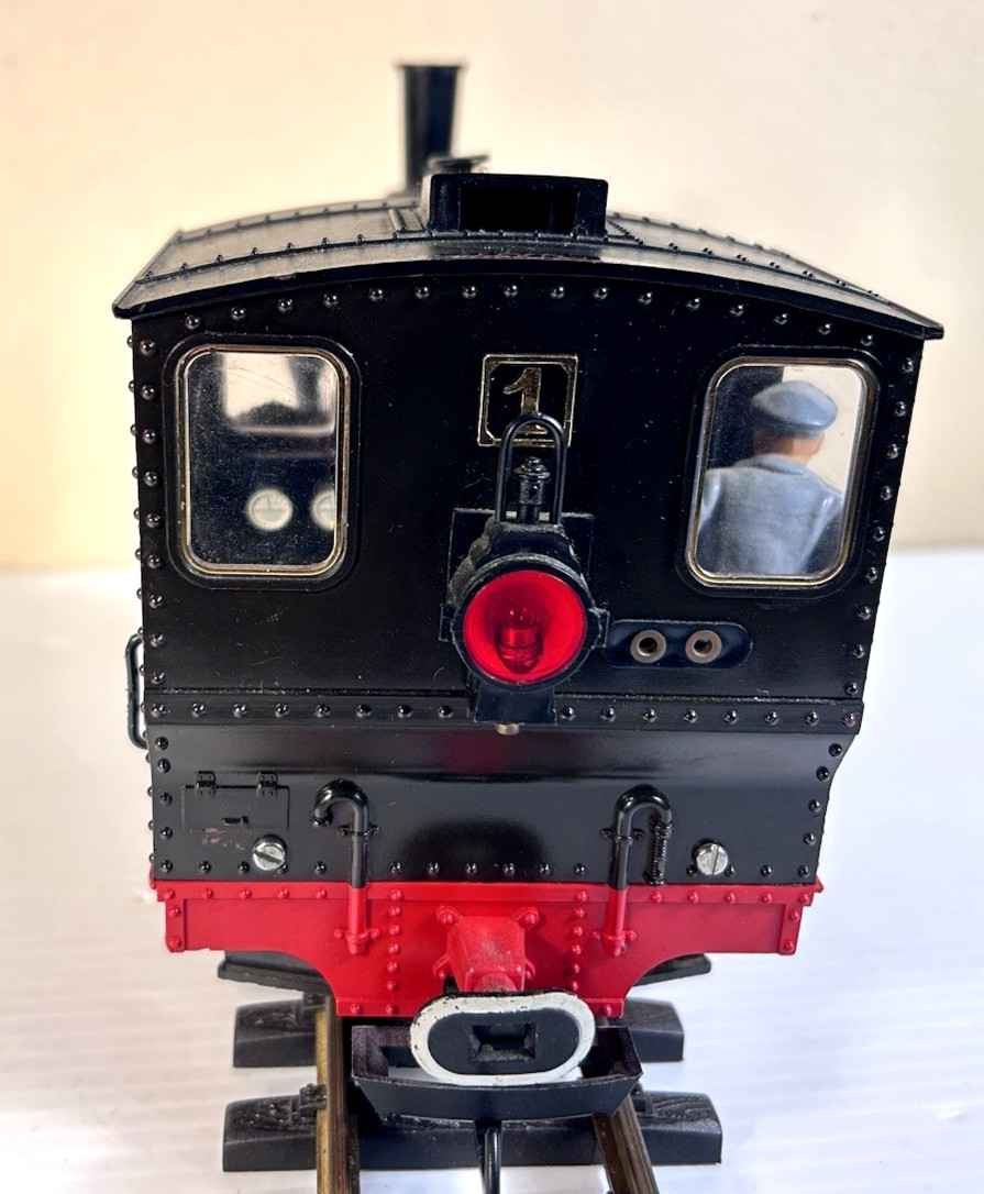 LGB 2010 0-4-0 STAINZ Black & Red Loco Switcher w/ Lights Engineer