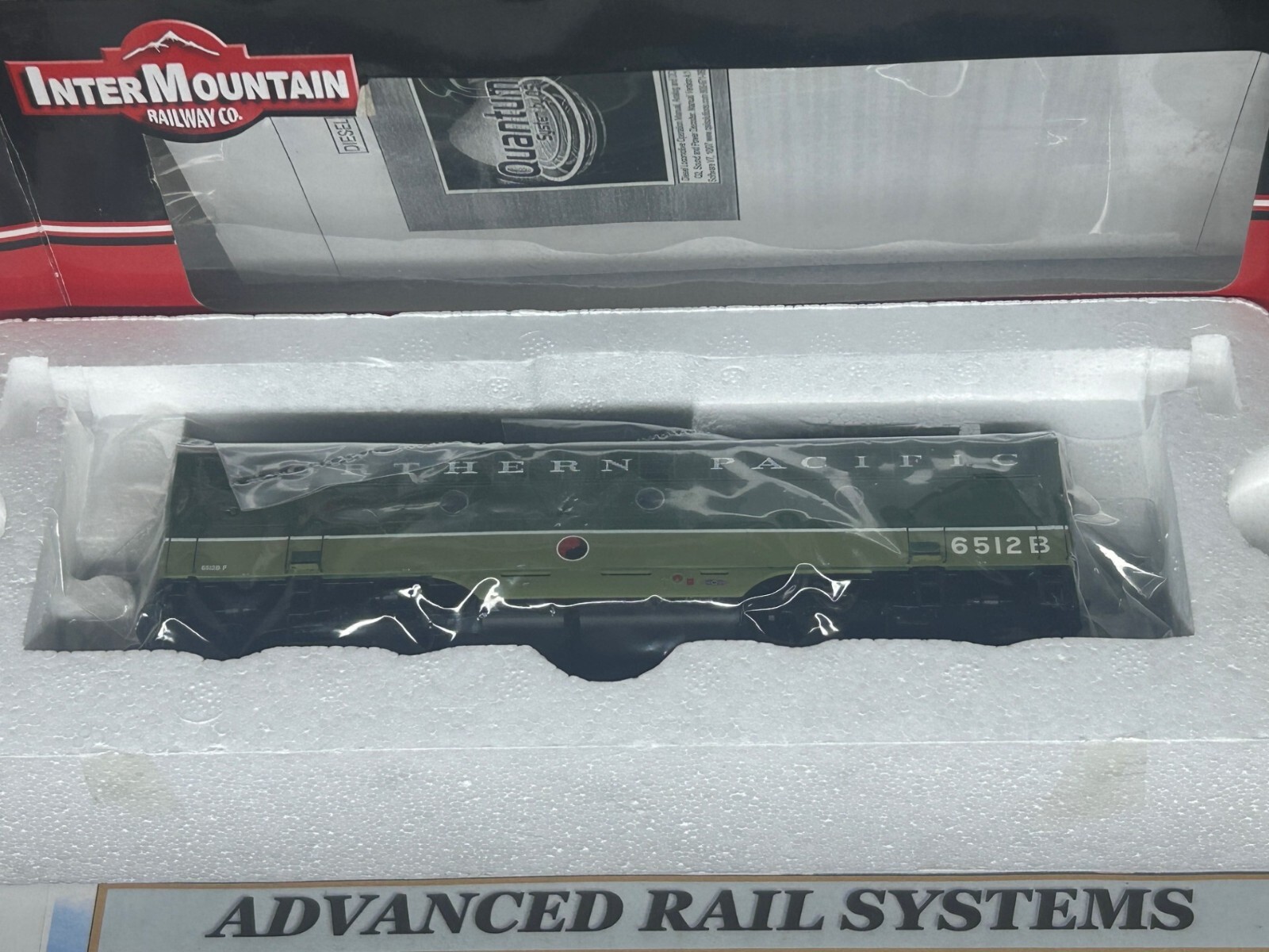 NORTHERN PACIFIC LOEWY 2 TONE F7 B unit 6512B – DCC / QUANTUM SOUND HO Scale NEW