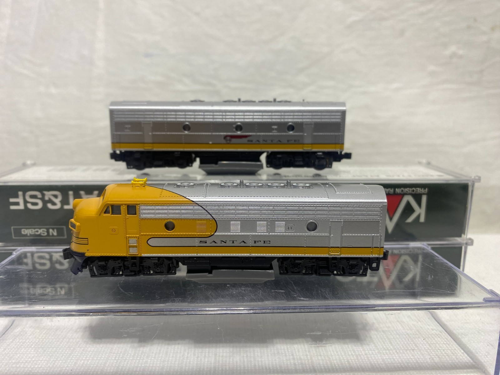 N Scale 176-2140/2215 Kato USA Union Pacific F7A/F7B Yellow Bonnet RD#330/NN