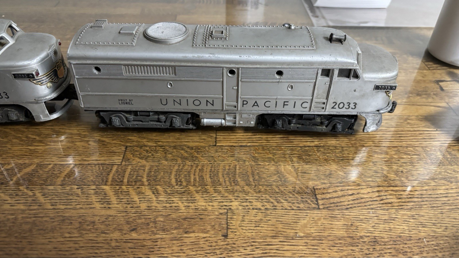 Lionel Union Pacific Alco AA Set # 2023 Silver Diesel Engine + Dummy.