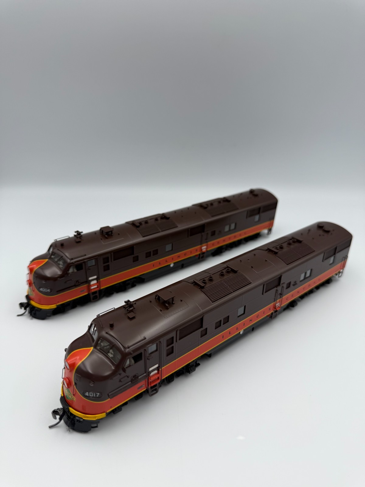 HO Challenger Brass #2442.1 Illinois Central E7A/E7A #4004/4017 Set F/P. IOB.