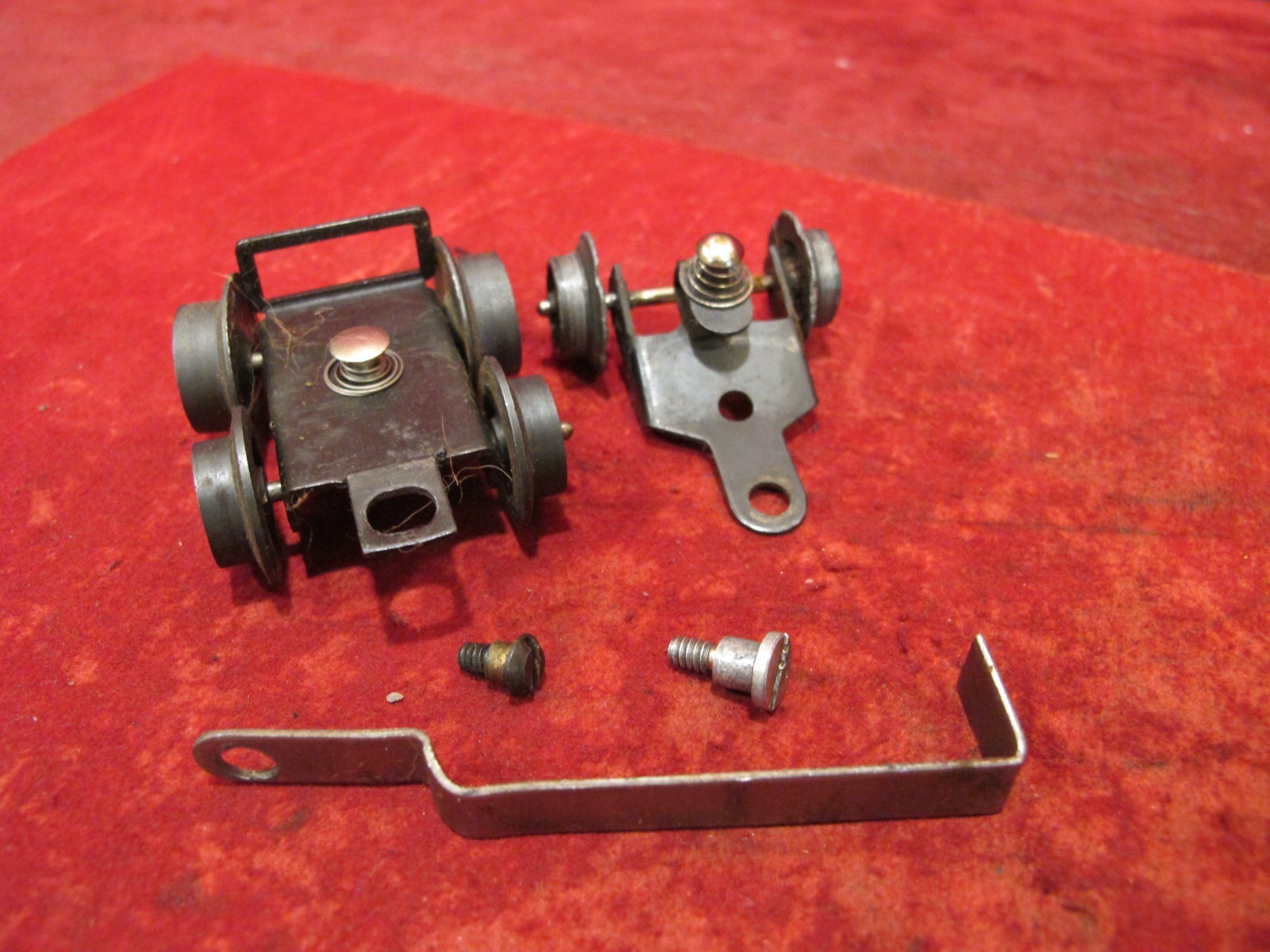 Lionel Postwar Pilot & Trailing Truck #2016, #2018, #2026, #2029, #2036, #2037