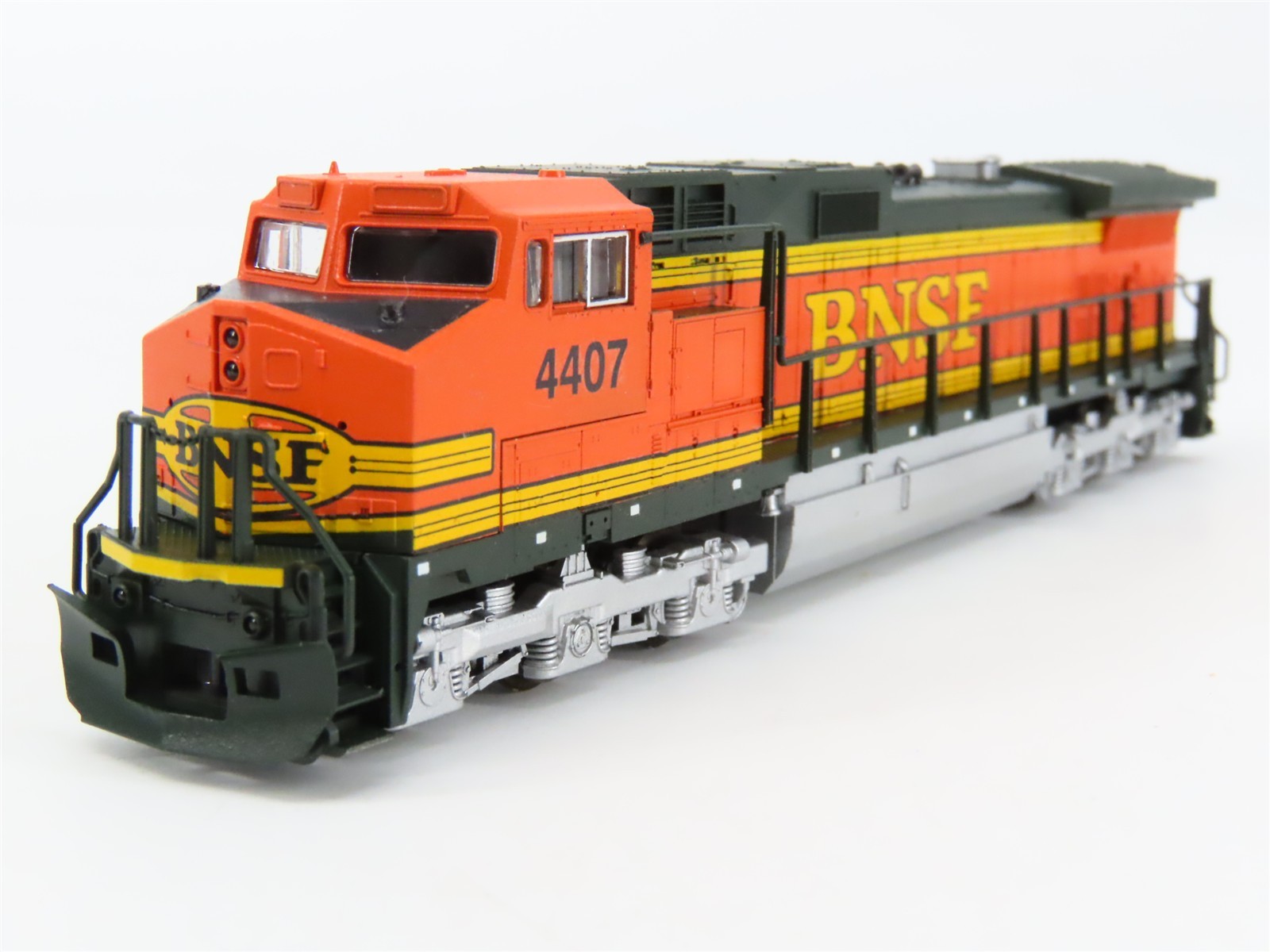 N Scale KATO 176-3200 BNSF Railway C44-9W Diesel #4407 – Custom – DCC Ready