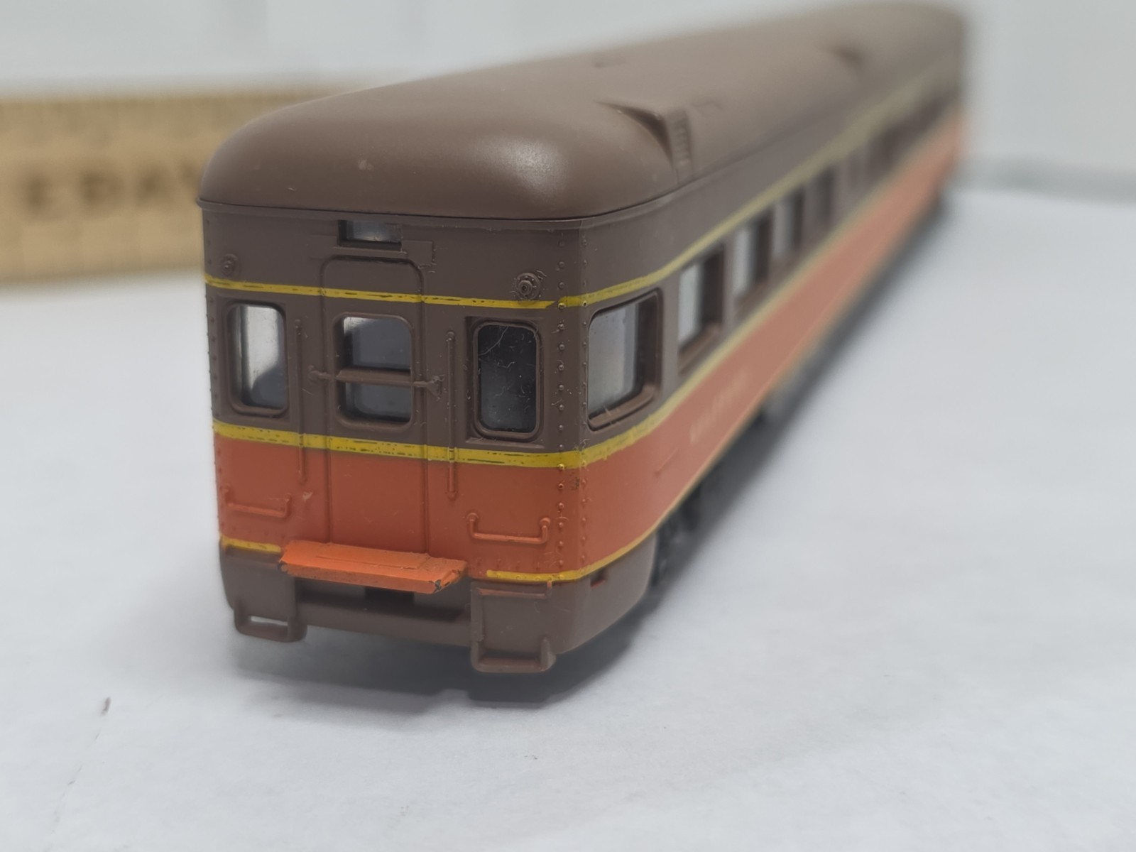 As Is Rivarossi Illinois Central Dummy GM E8 Diesel Loco Observation Car Read De