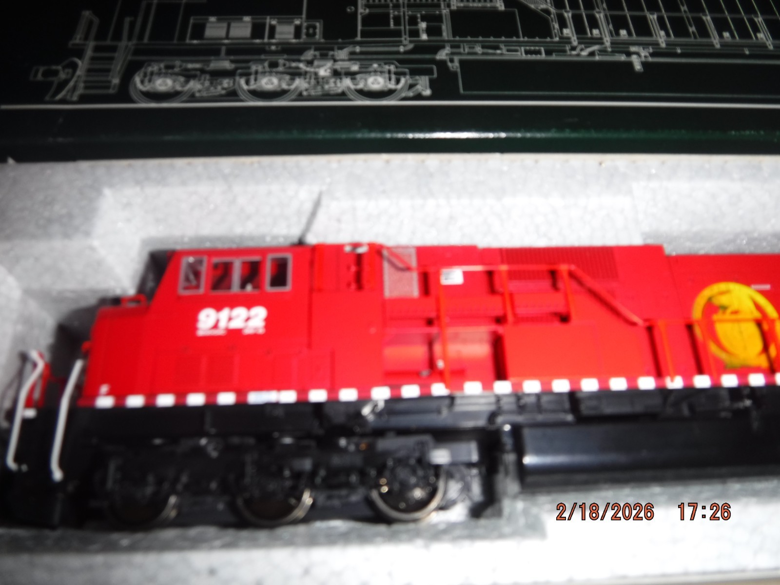 KATO HO CANADIAN PACIFIC EMD SD90/43MAC LOCOMOTIVE #9122 ITEM #37-6352 -RTR-NEW!