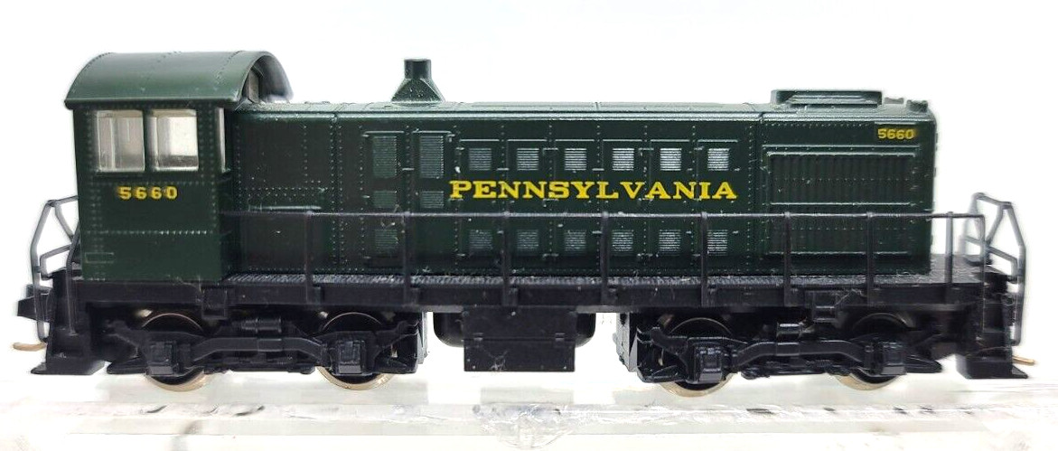 N 9mm Arnold 5024 Alco S-2 Diesel loco Pennsylvania #5660(Tested) knuc cplrs NIB