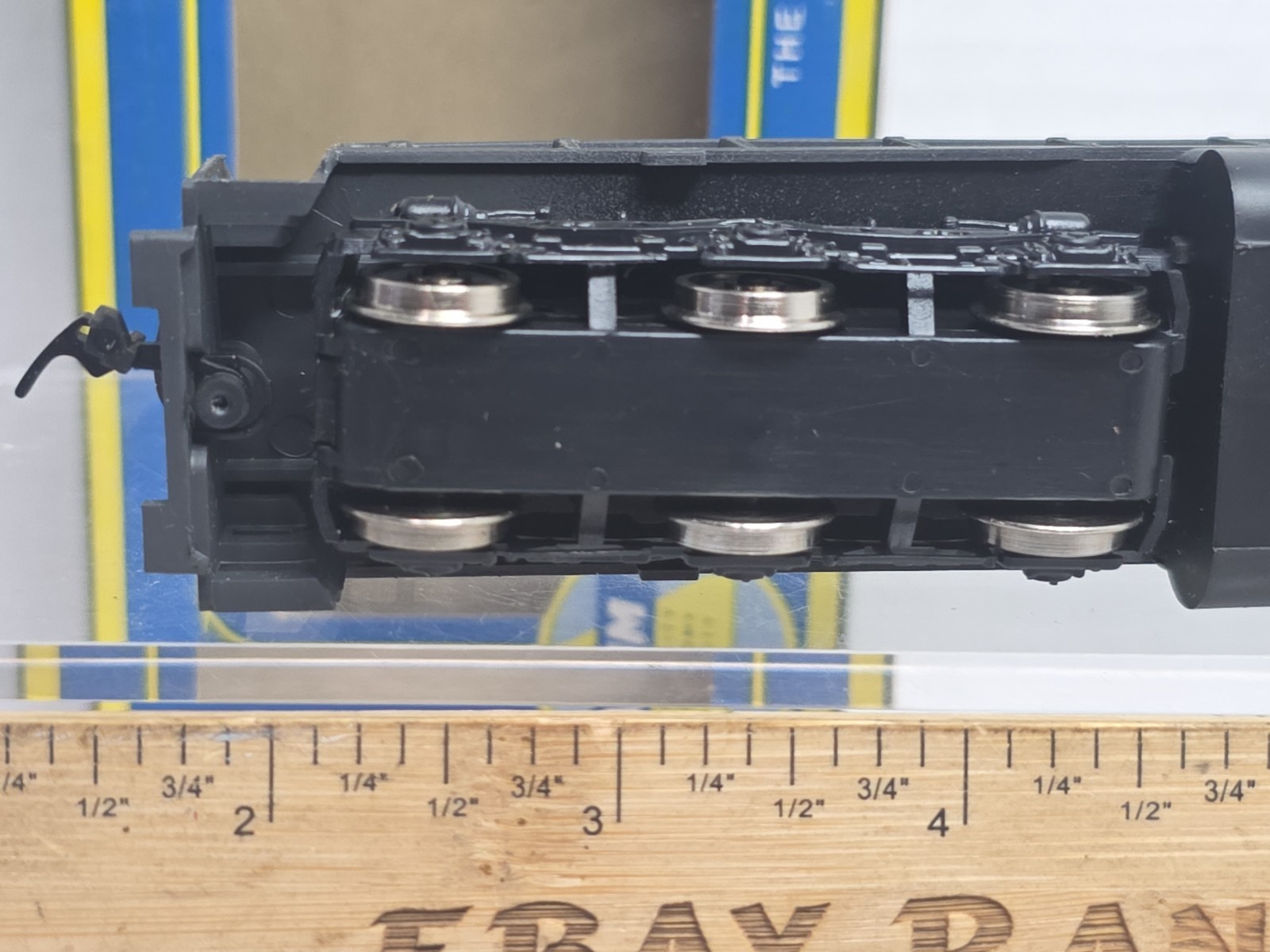 AHM HO Scale 5030-06 Southern Pacific 8444 EMD SD-40 Diesel Loco W/Flywheel NOS