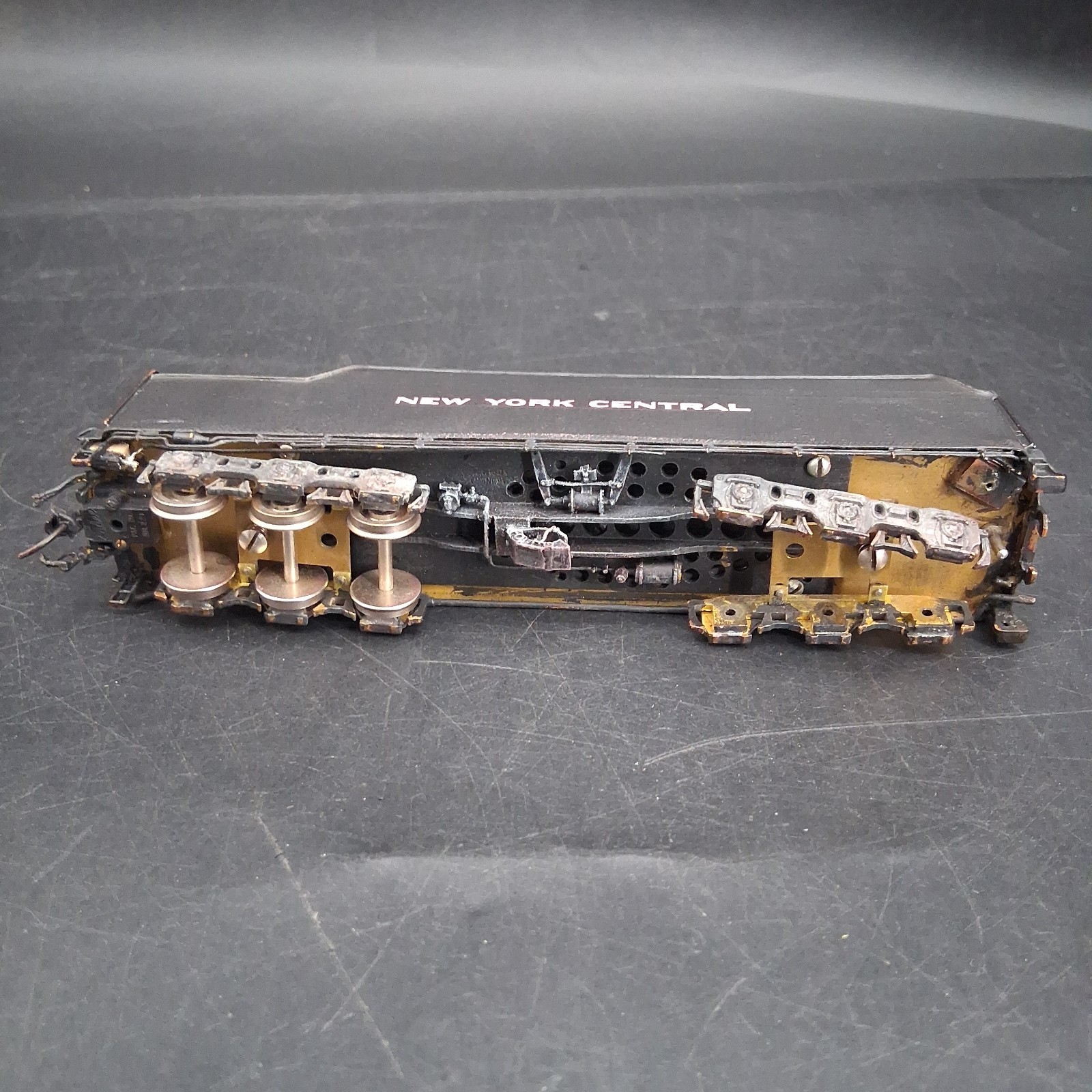 (B) Key Imports HO Gauge Brass New York Central NYC L-4b 4-8-2 Mohawk Samhongsa