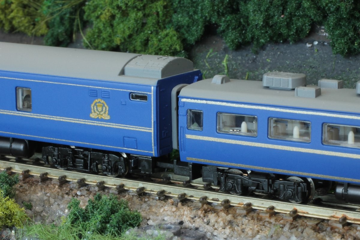 Rokuhan Z gauge T017-2 24 series Hokutosei JR East Japan Hokkaido formation addi