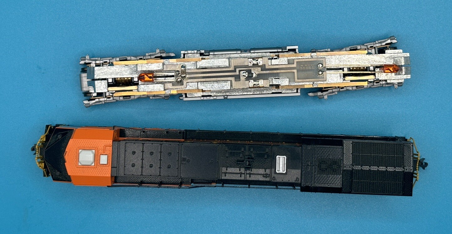 KATO N-Scale #176-8905 GE ES44AC “GEVO” BNSF #5804 N Gauge DCC Ready
