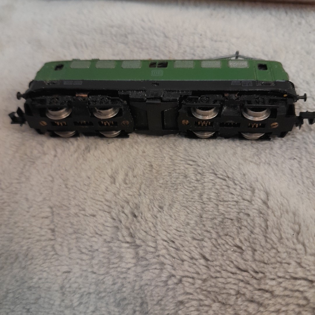 N Scale 9mm 1:160 Arnold Rapido 0235 Electric Locomotive Green Vintage-As Is