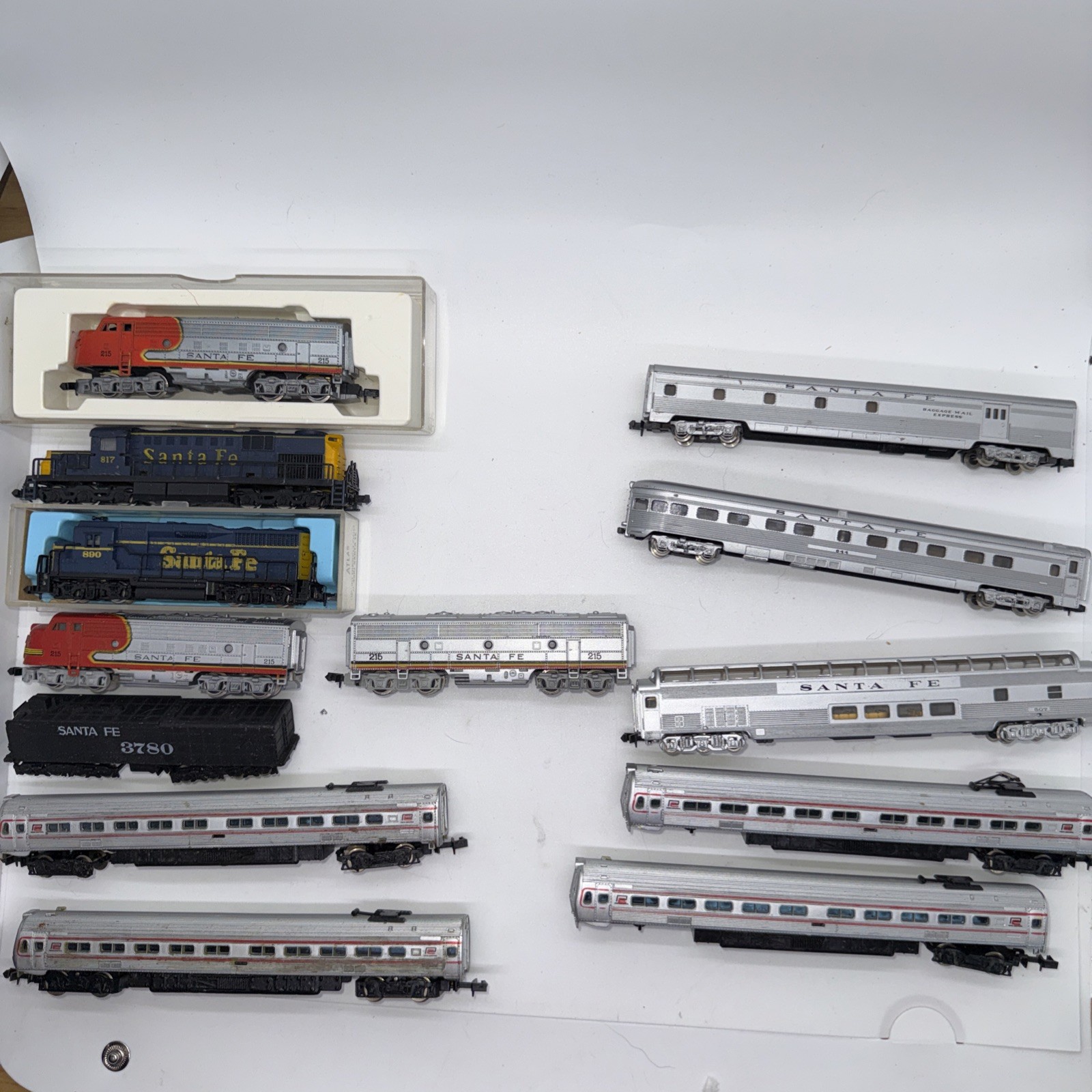 N Scale Arnold Rapido Revell N Desert Chief Santa Fe Passenger Train 13 Cars
