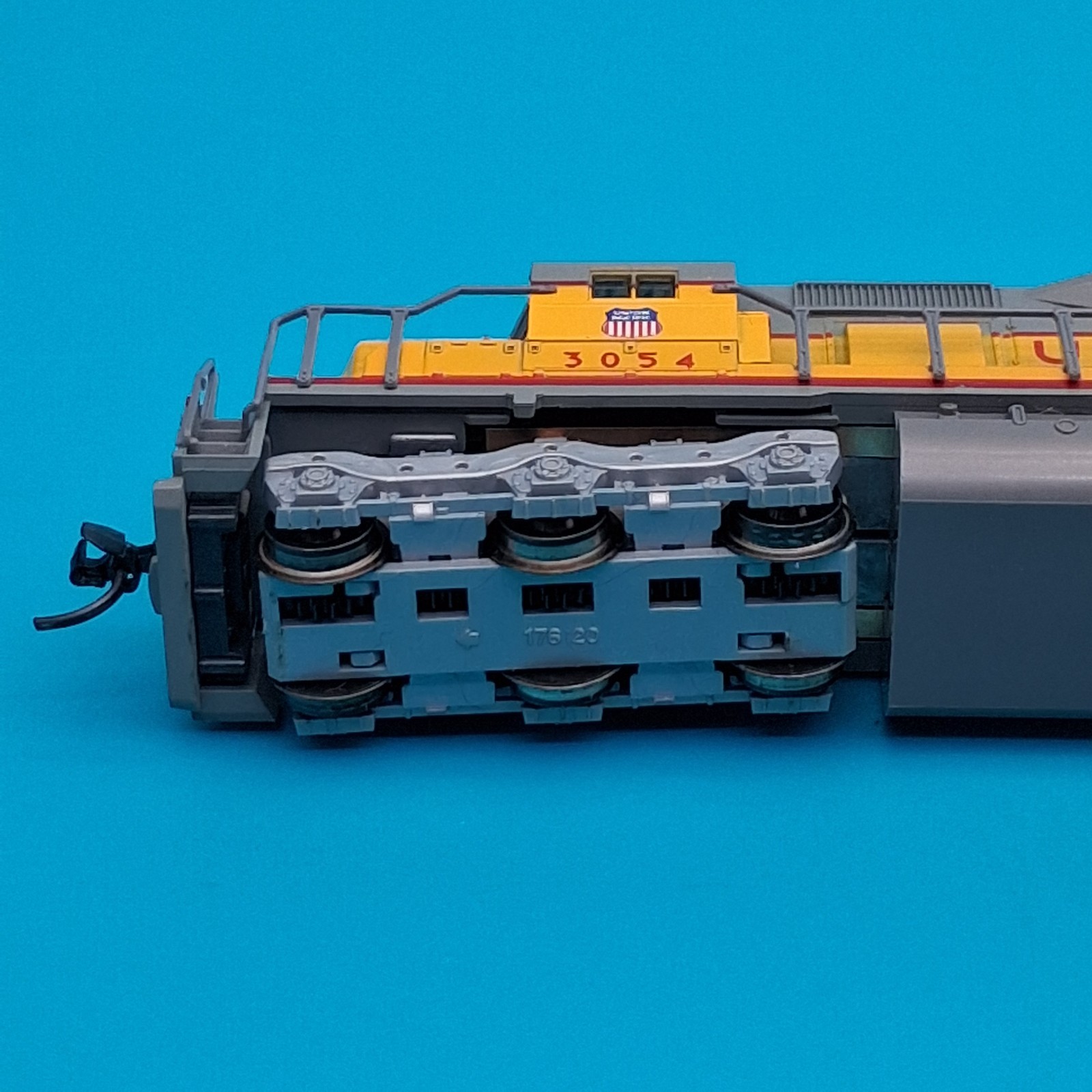 Kato 176-20F SD40 UP Union Pacific # 3054 N Scale Locomotive TESTED & RUNS