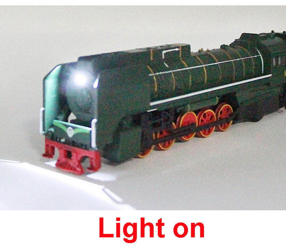 HO Scale 1/87 Diecast Train Locomotive & Carriage Pull Back with Sound Light