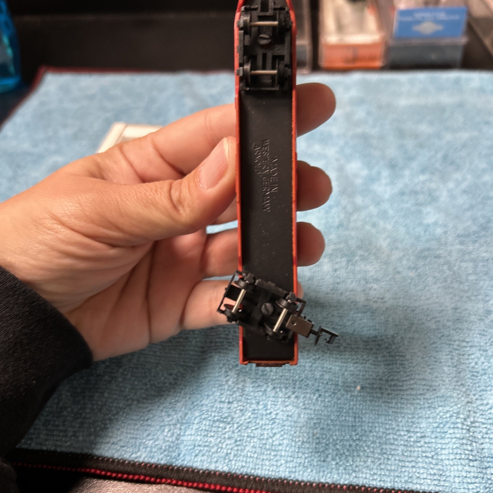 N Scale train Arnold Rapido 5432