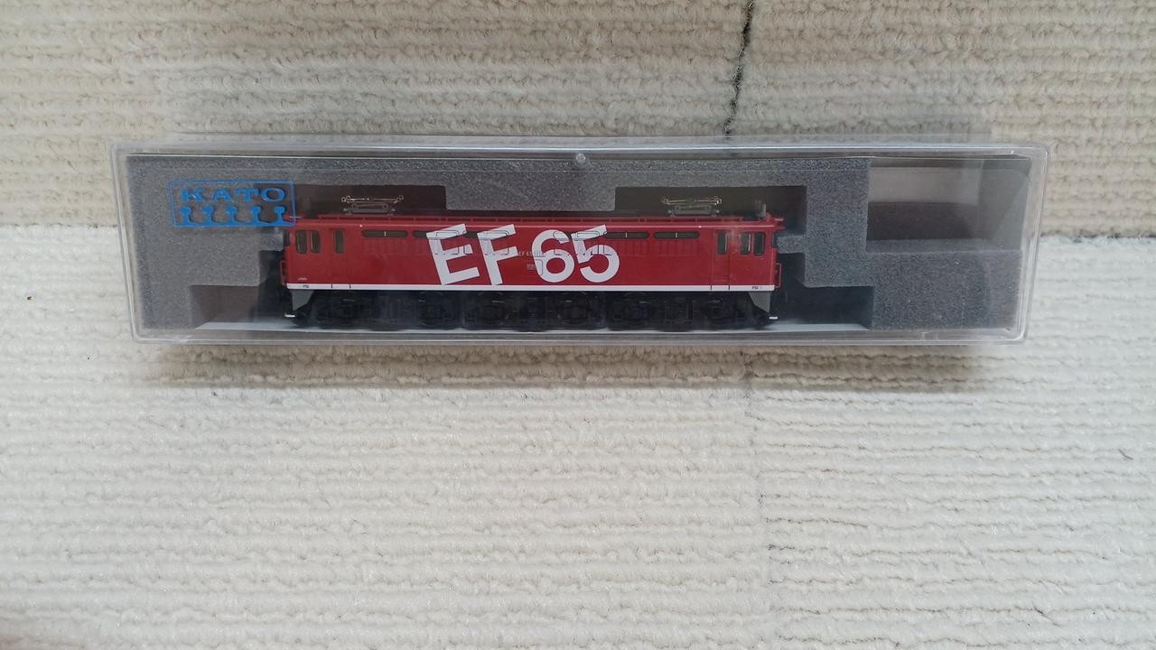 KATO 3061-3 EF65 1118 Rainbow Paint Locomotive NGauge