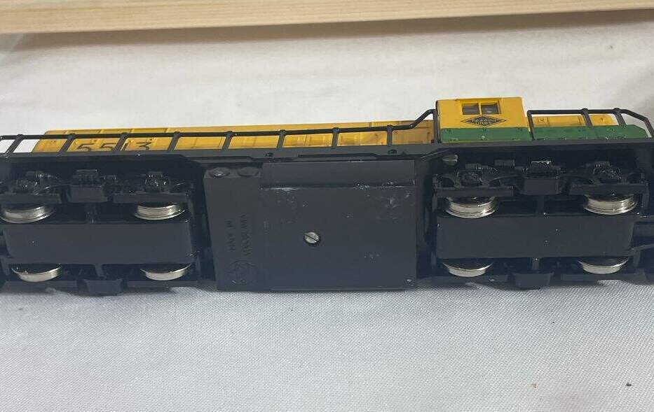 VTG AHM HO GUAGE READING LINES GP-18 LOCOMOTIVE L/N IN BOX!