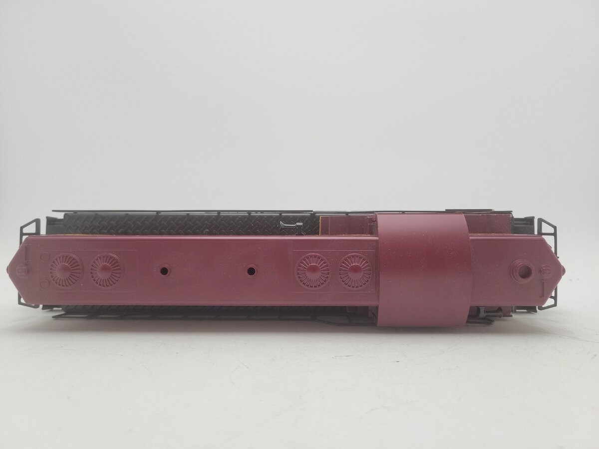 Lionel 6-58214 LCCA B&M Non-Powered GP-7 Diesel Locomotive #2361 EX