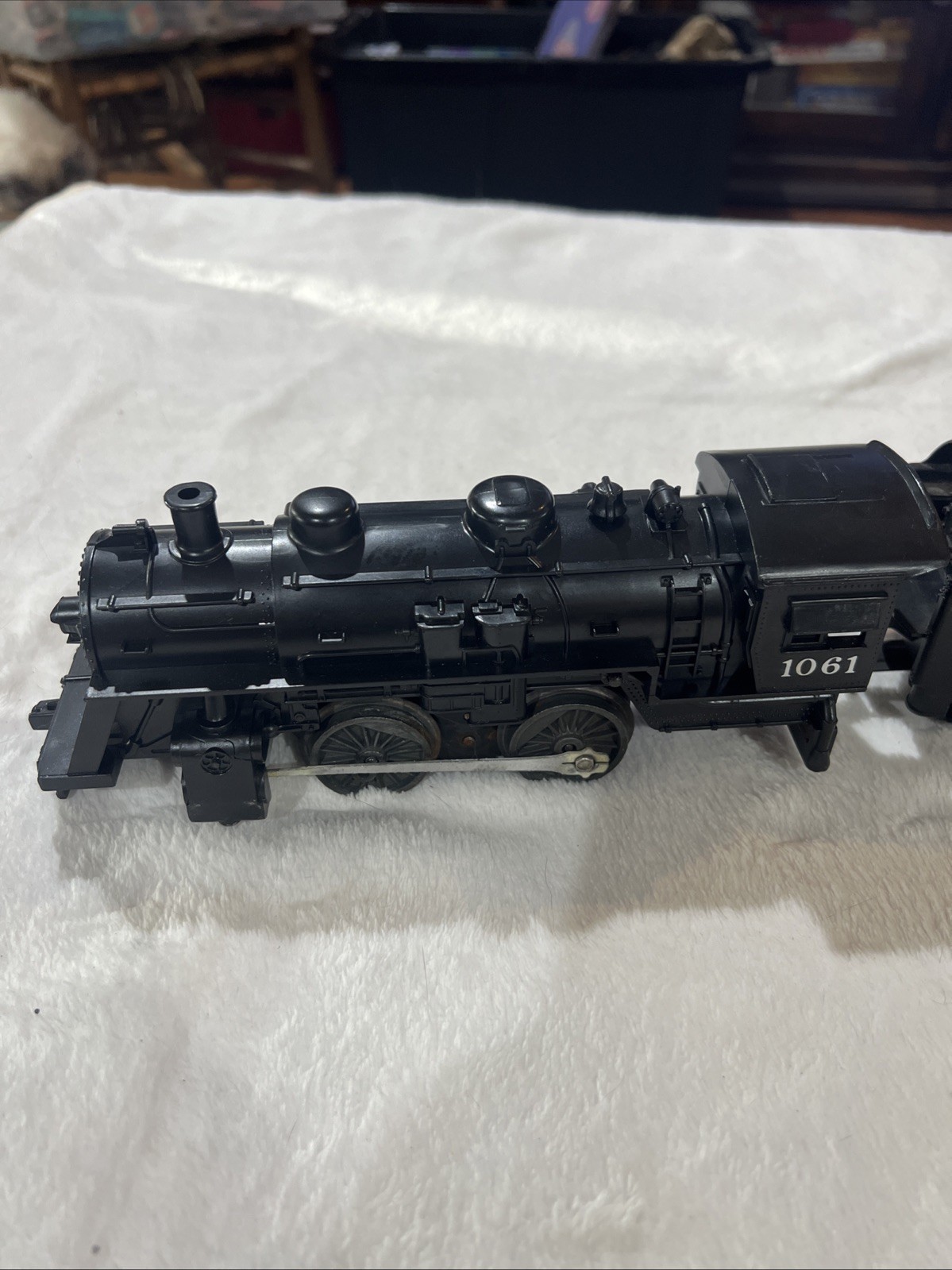 Lionel 1061 Steam Engine Tender Vintage Lionel Lines, O Gauge Model Train W/coal