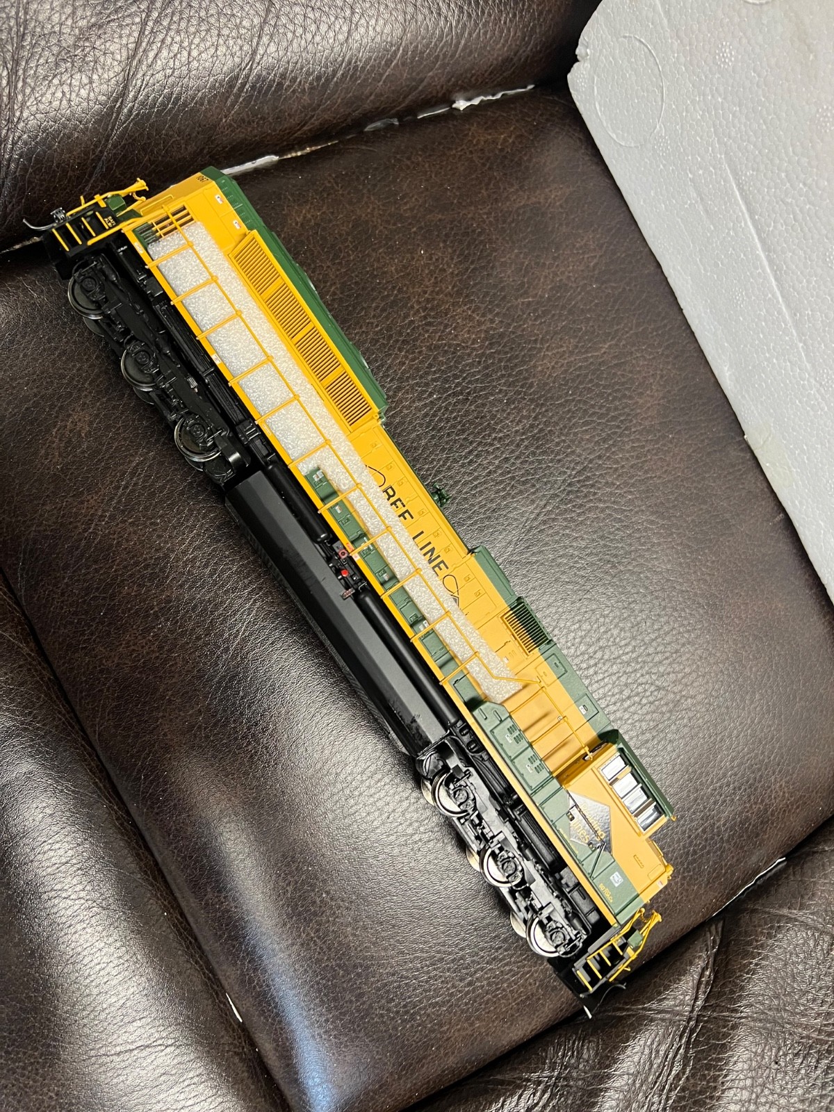 MTH HO #80-2244-0, SD70ACe Diesel Locomotive, Reading (Bee-Line), #1067 DCC Rdy.