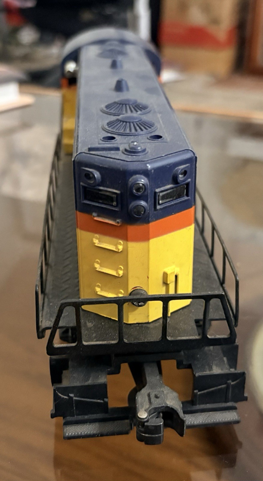 Lionel O Gauge 6-8463 Chessie System B&O GP-20 Diesel Locomotive EX
