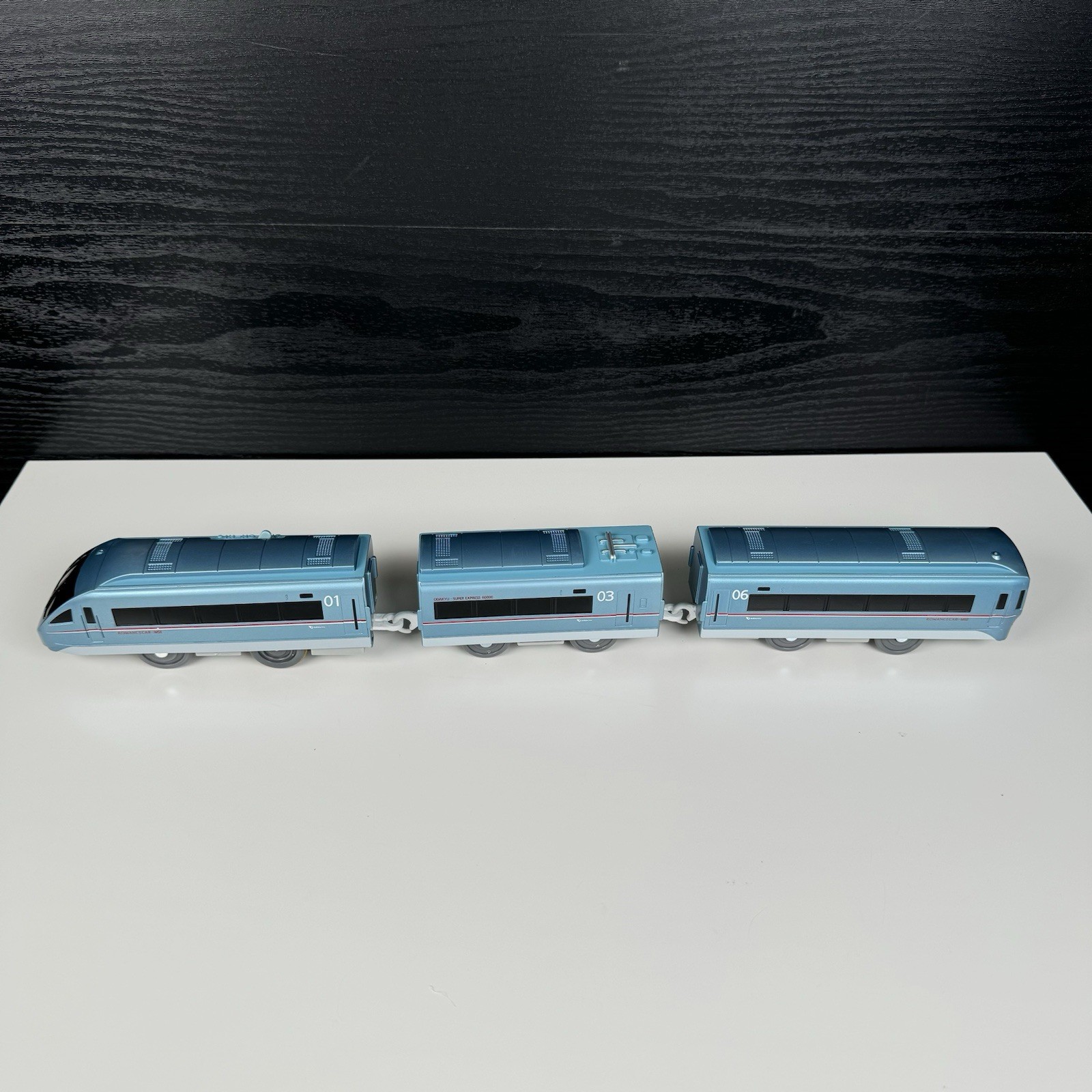 Takara Tomy Plarail Odakyu Romance Car MSE Train Set 2006 – Lights Up & Moves