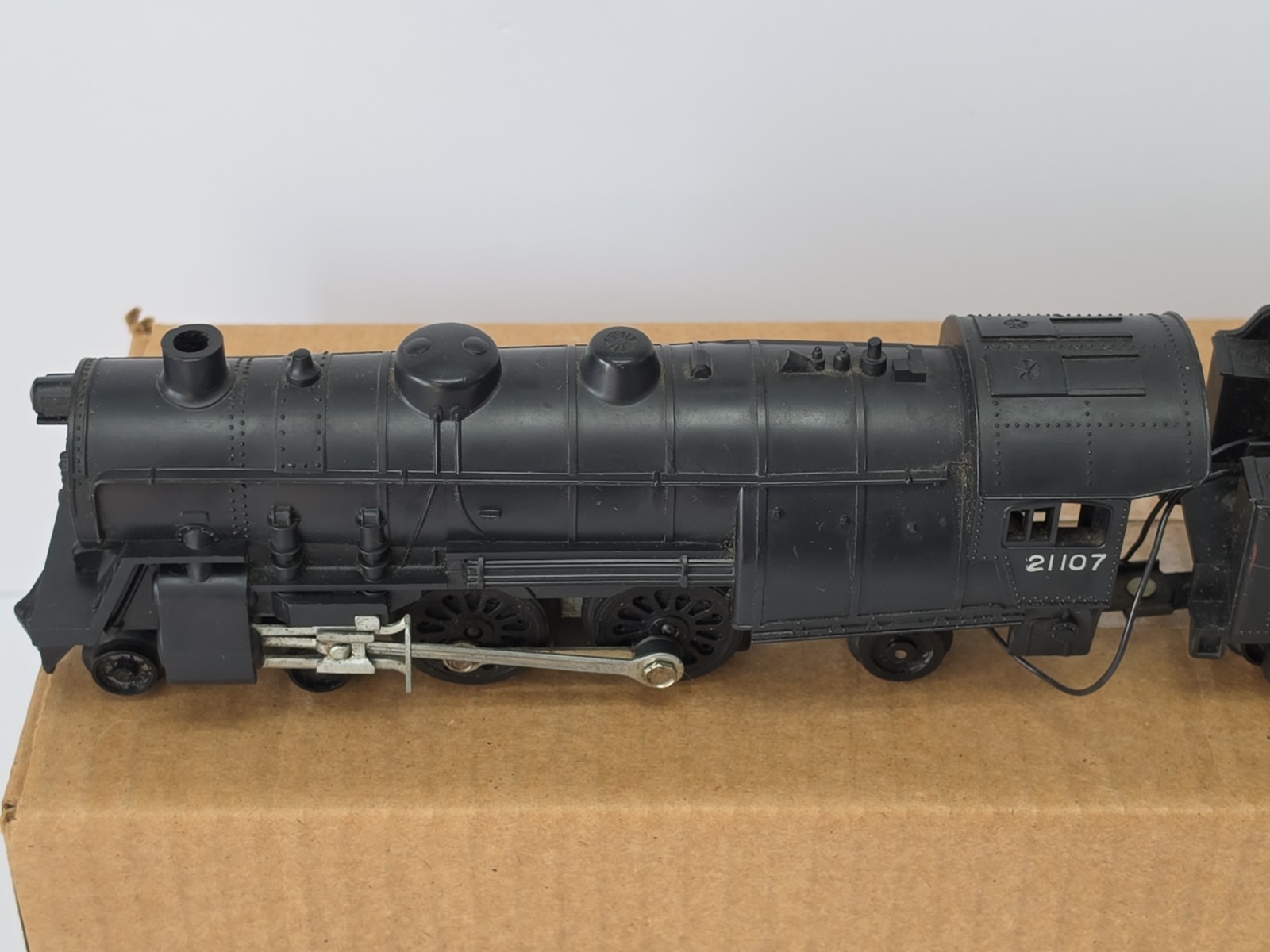 American Flyer S Gauge #21107 Atlantic Locomotive & Tender – UNTESTED