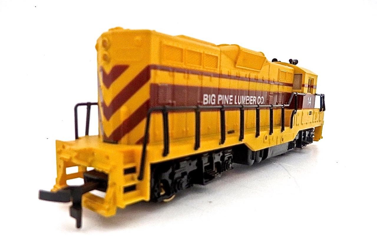 HO Gauge Cox #6111-7 Big Pine Lumber Co GP-9 Powered Diesel Locomotive Boxed