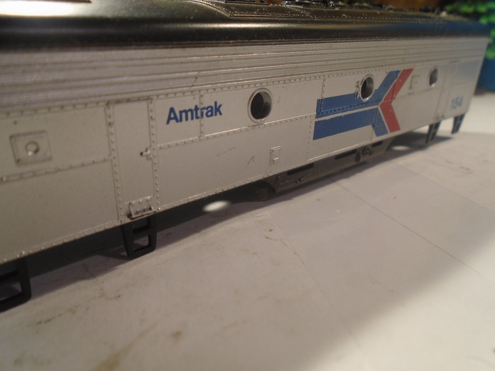 HO SCALE EMD F-7B, No 154 SHELL ONLY IN NEAR MINT CONDITION. 5-229-5