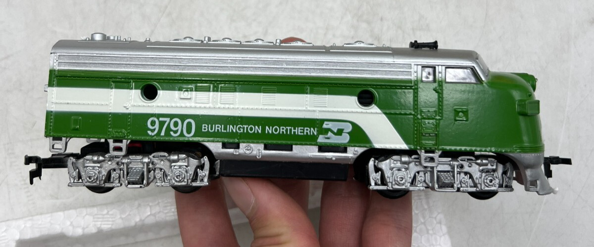 Life-Like 8688 Ho Scale F7 9790 Burlington Northern BN Diesel Locomotive Train