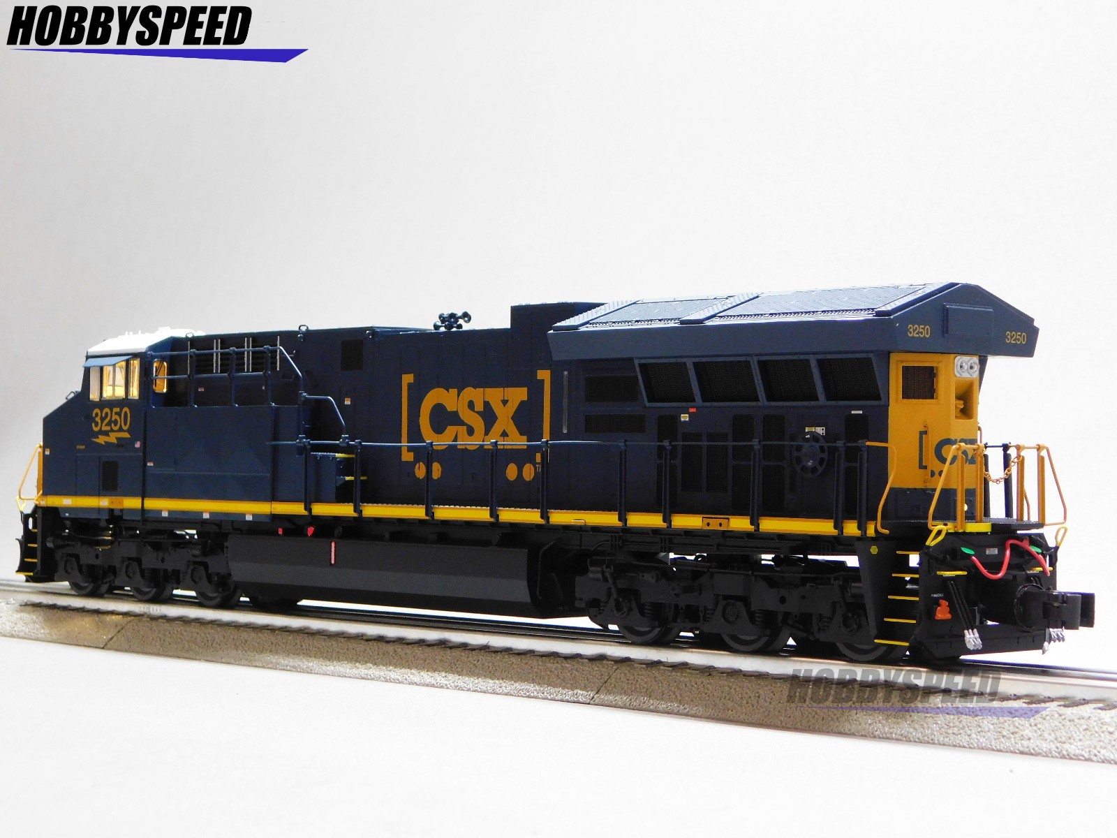 LIONEL BTO CSX LEGACY ET44AC #3250 DIESEL LOCOMOTIVE ENGINE O GAUGE 2533471 NEW