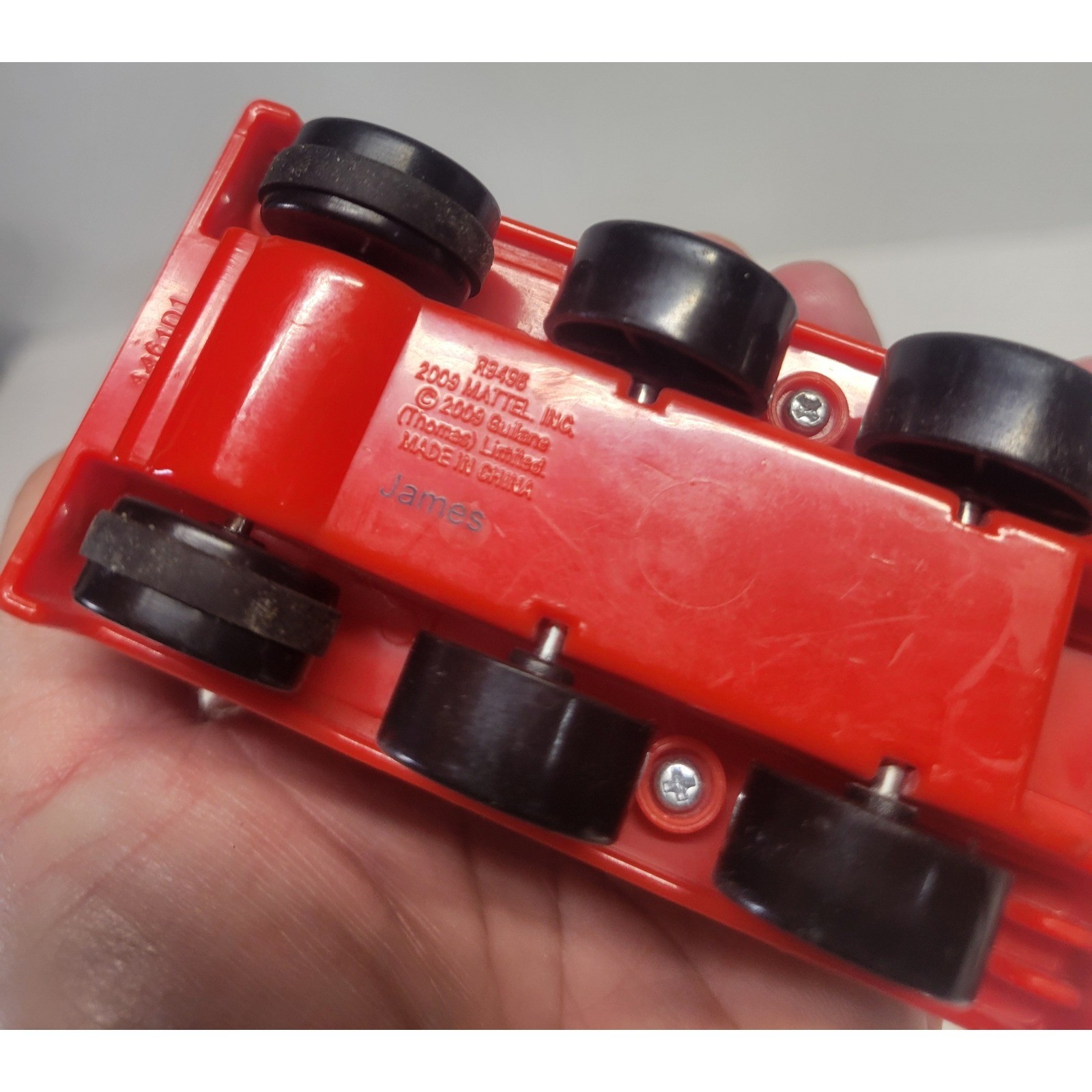 Mattel Thomas & Friends Take-n-Play James pull back Engine Die-Cast Train R9496