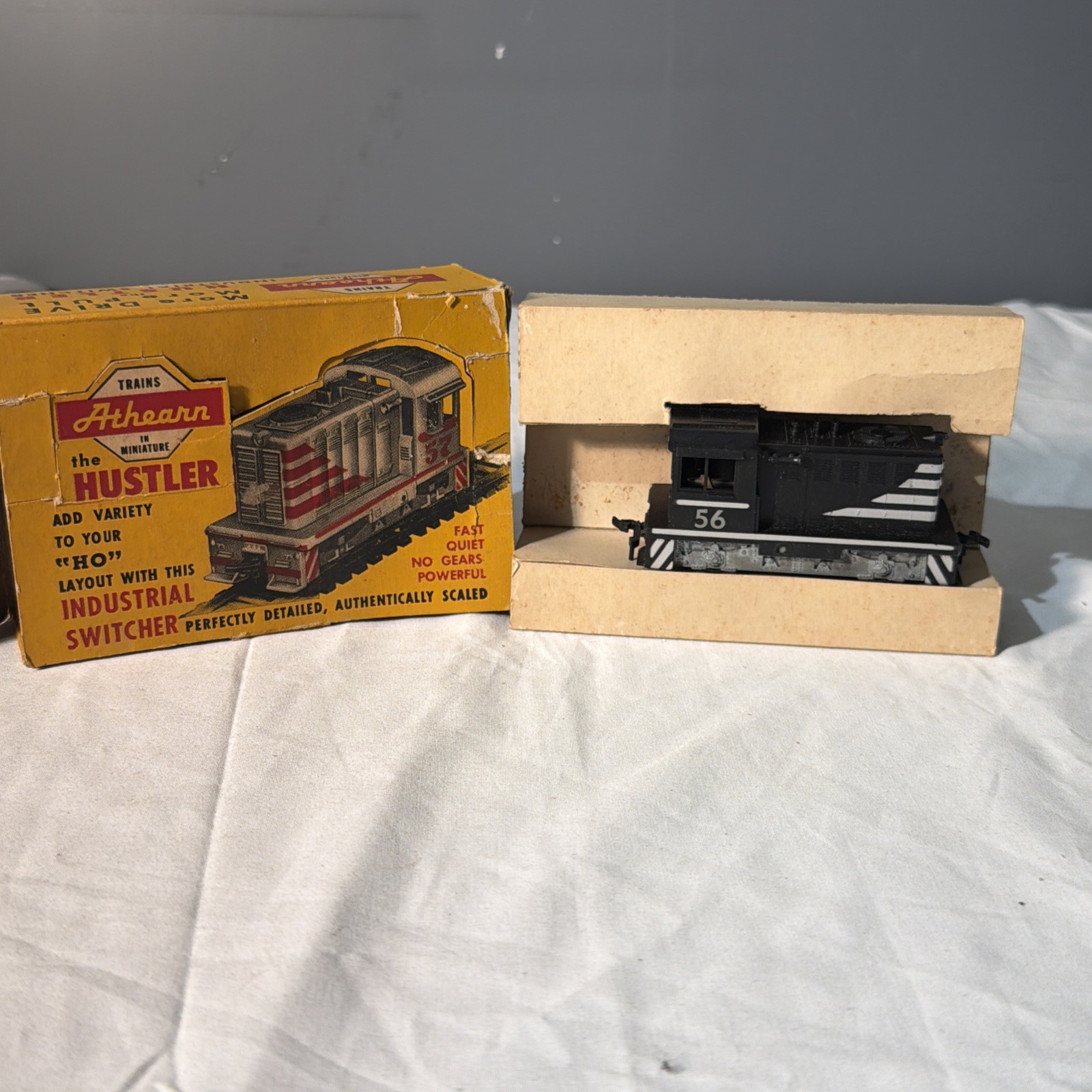Athearn HO hustler industrial switcher 199-4:95 Cab #56 With Original Box