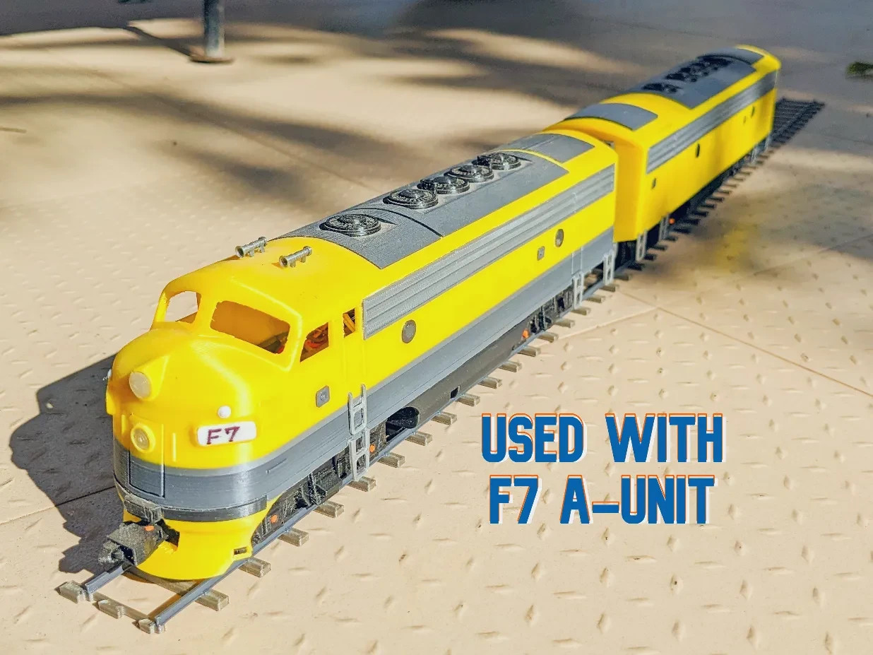 S‑Scale F7 Locomotive A & B Units – Strong Plastic Models w/ Couplers & Bogies