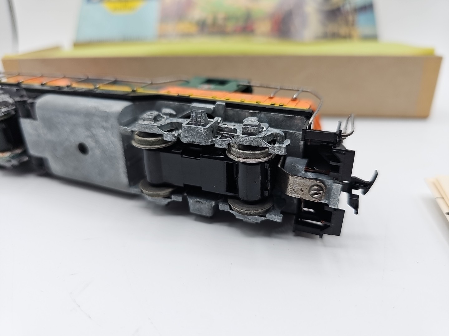 Vintage HO Athearn 3157 GP-9 Diesel Locomotive w/ Original Box & Manual