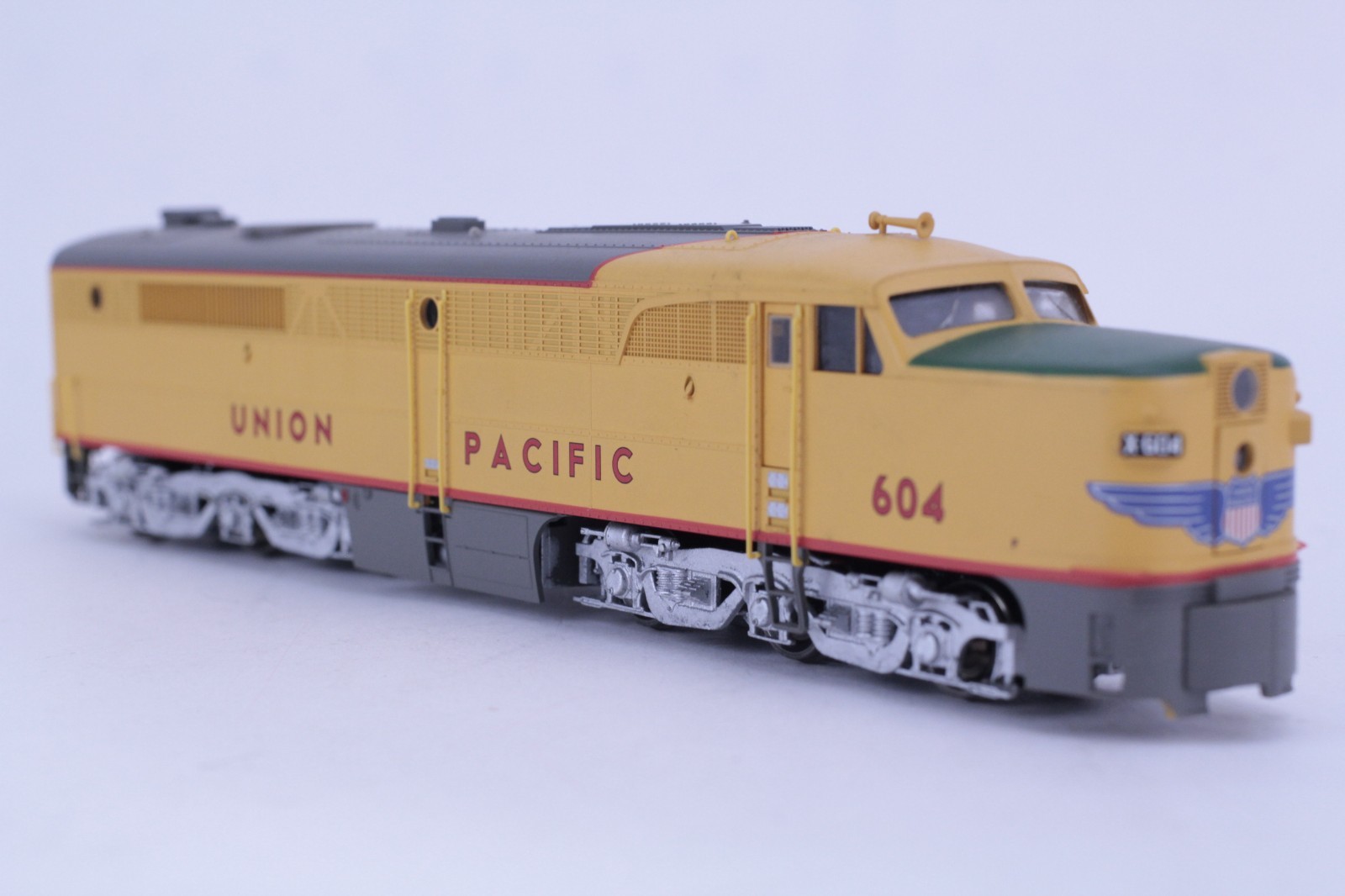 Proto2000 HO Scale Union Pacific UP #604 ALCo PA DC Powered Locomotive NEW GEARS