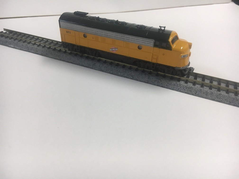 N scale kato F7A C&NW 411 custom painted