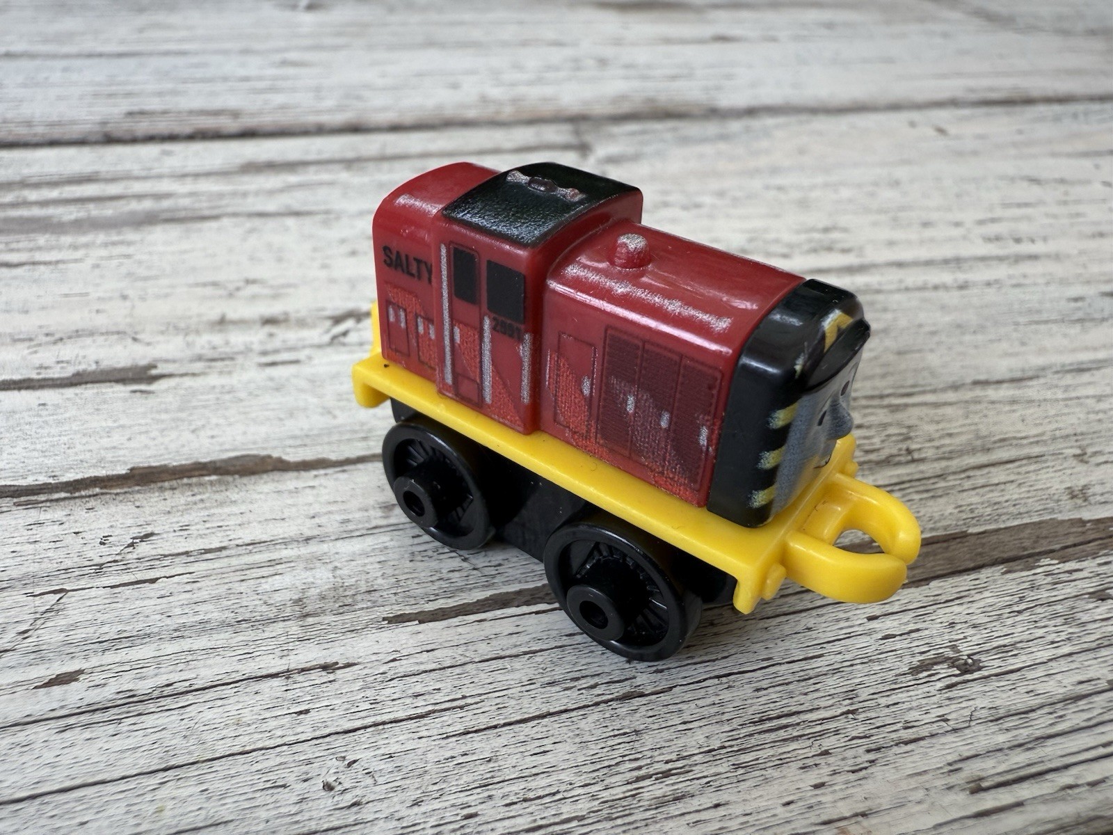 Thomas & Friends Minis Trains Figure Toys Fisher Price Salty