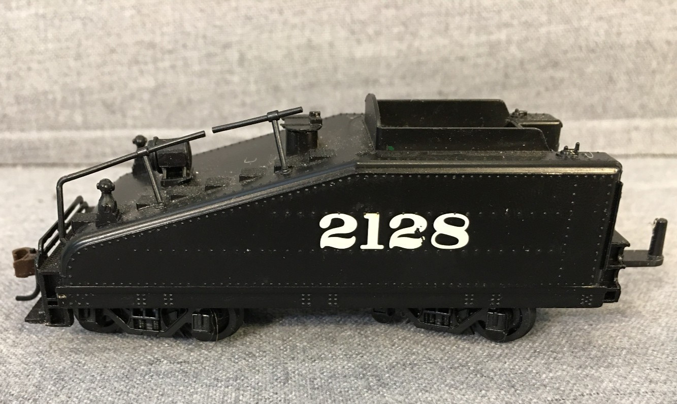Bachmann HO Steam Locomotive & Slope Backed Coal Tender #2128 For Parts/ Repair