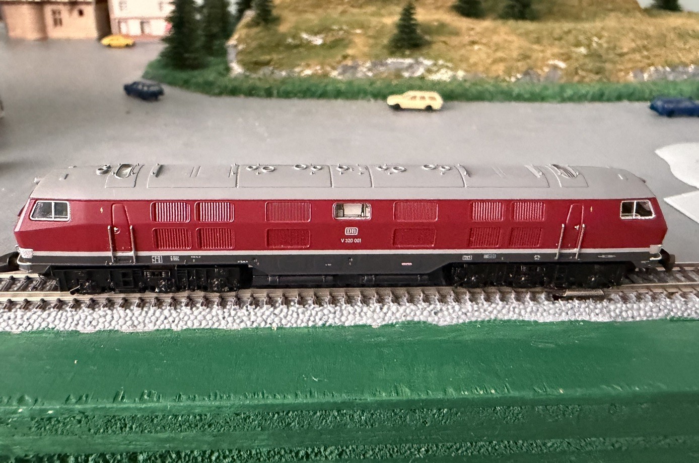 Marklin Z 88320 DB V 320 001 Heavy Diesel Loco | Excellent | Tested