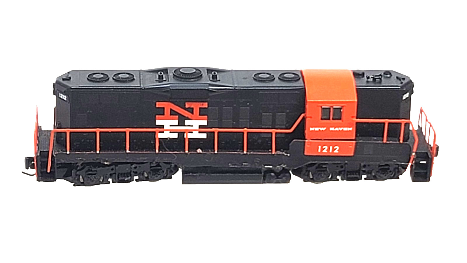 MTL Z 982 01 032 EMD GP-9 New Haven Loco #1212 (tested)