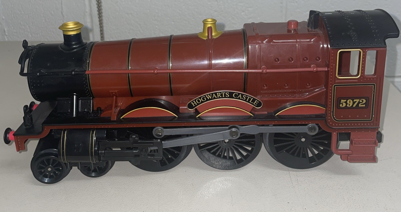 Lionel Harry Potter Hogwarts Locomotive O-Gauge Train 5972